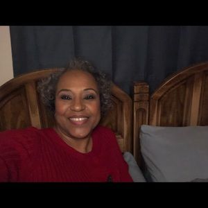 Meet your Posher, Sharon